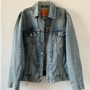 LEVIS MEN JEANS JACKET SIZE L